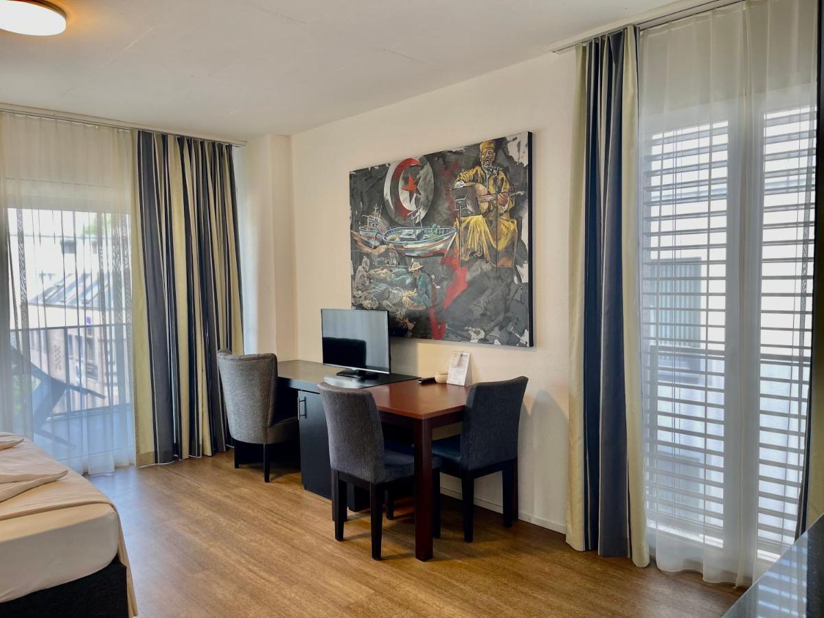 Hotel Swiss Bellevue 克罗伊茨林根 外观 照片
